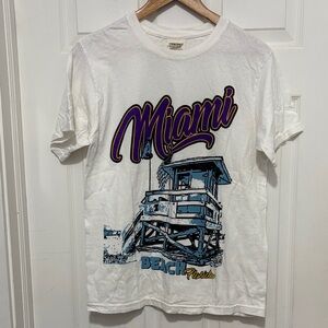 Comfort Colors White Miami Beach Graphic Tee